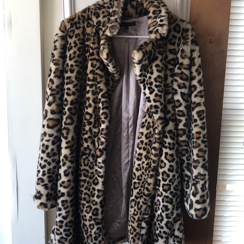 Kendall & Kylie leopard faux fur jacket